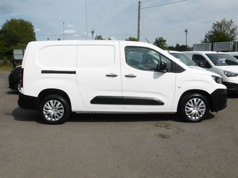 PEUGEOT PARTNER BLUEHDI PROFESSIONAL L2 LWB IN WITH AIR CONDITIONING,PARKING SENSORS AND MORE - 2718 - 10