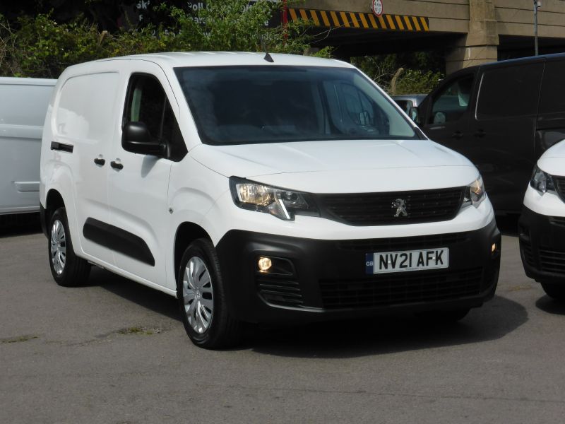 PEUGEOT PARTNER BLUEHDI PROFESSIONAL L2 LWB IN WITH AIR CONDITIONING,PARKING SENSORS AND MORE - 2718 - 23