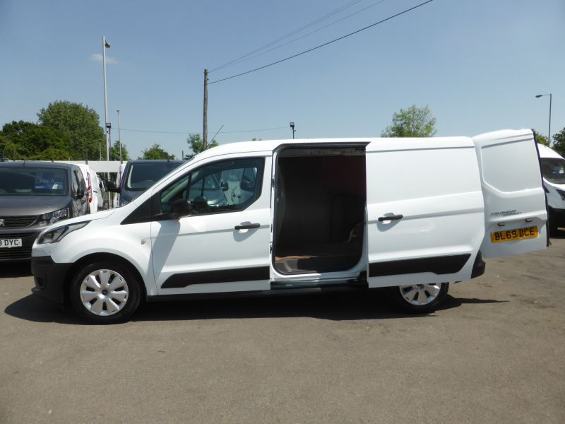FORD TRANSIT CONNECT 210 L2 LWB WITH AIR CONDITIONING,BLUETOOTH,DAB RADIO AND MORE - 2661 - 10
