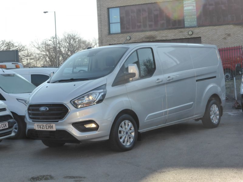 FORD TRANSIT CUSTOM 320 LIMITED ECOBLUE AUTOMATIC L2 LWB IN SILVER WITH 61.000 MILES,AIR CONDITIONING AND MORE - 2818 - 3