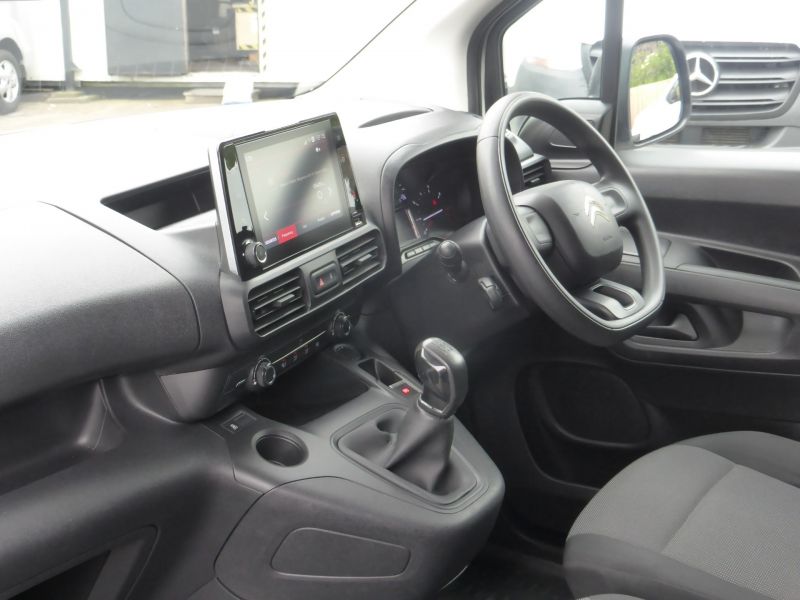 CITROEN BERLINGO 650 ENTERPRISE SWB 1.6 BLUEHDI WITH AIR CONDITIONING,ELECTRIC PACK,SENSORS,BLUETOOTH AND MORE - 2659 - 13