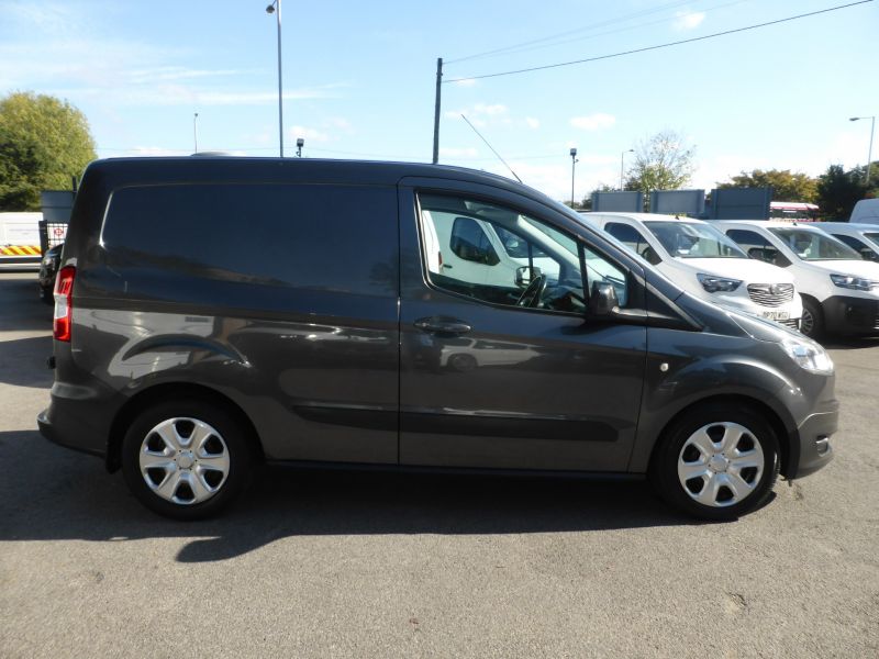 FORD TRANSIT COURIER TREND 1.5 TDCI IN GREY WITH AIR CONDITIONING,PARKING SENSORS,BLUETOOTH AND MORE - 2739 - 8