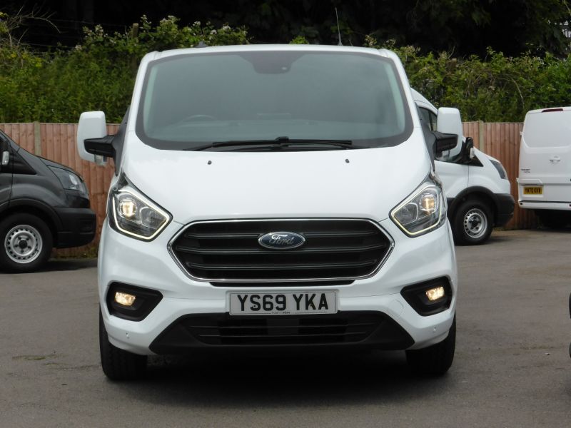 FORD TRANSIT CUSTOM 300 LIMITED L2 LWB WITH AIR CONDITIONING,PARKING SENSORS,HEATED SEATS AND MORE - 2725 - 19