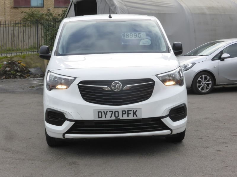 VAUXHALL COMBO 2300 SPORTIVE L2H1 LWB WITH ONLY 42.000 MILES,AIR CONDITIONING,PARKING SENSORS,BLUETOOTH AND MORE *** SOLD *** - 2752 - 19