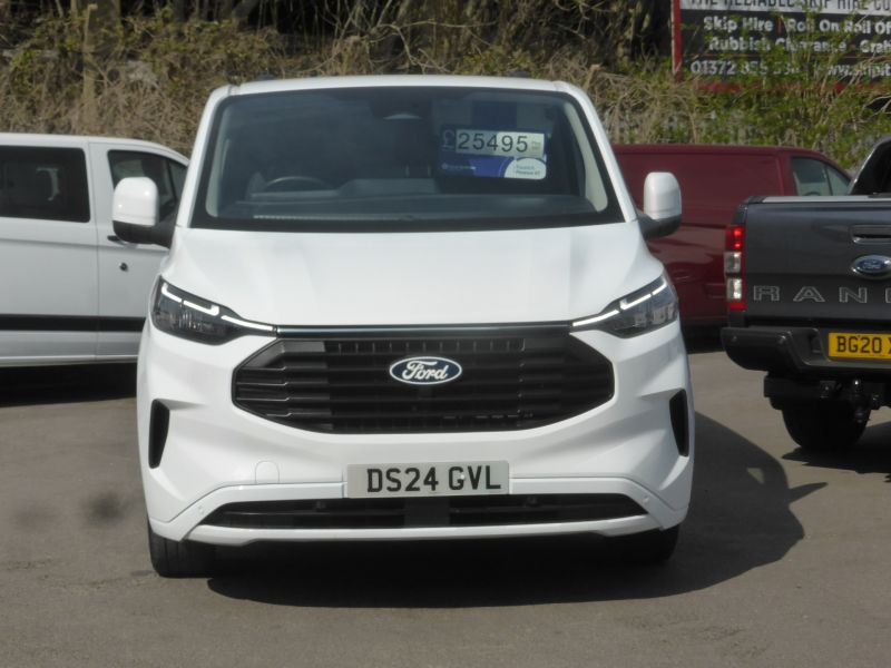 FORD TRANSIT CUSTOM 280 LIMITED ECOBLUE L1 SWB WITH 15.000 MILES,AIR CONDITIONING,PARK ASSIST CAMERA,PARKING SENSORS AND MORE *** SOLD *** - 2840 - 4