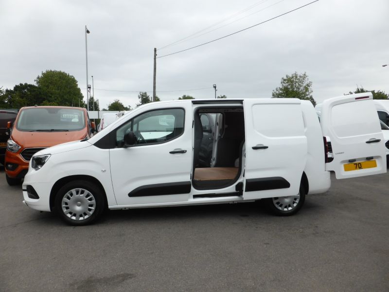 VAUXHALL COMBO 2300 SPORTIVE L2 LWB WITH ONLY 35.000 MILES,AIR CONDITIONING,PARKING SENSORS **** SOLD ****    - 2735 - 6