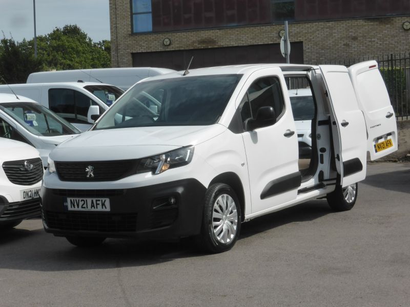 PEUGEOT PARTNER BLUEHDI PROFESSIONAL L2 LWB IN WITH AIR CONDITIONING,PARKING SENSORS AND MORE - 2718 - 1