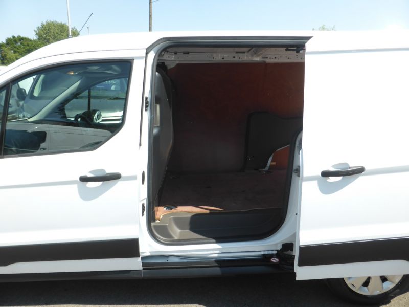FORD TRANSIT CONNECT 210 L2 LWB WITH AIR CONDITIONING,BLUETOOTH,DAB RADIO AND MORE - 2661 - 17