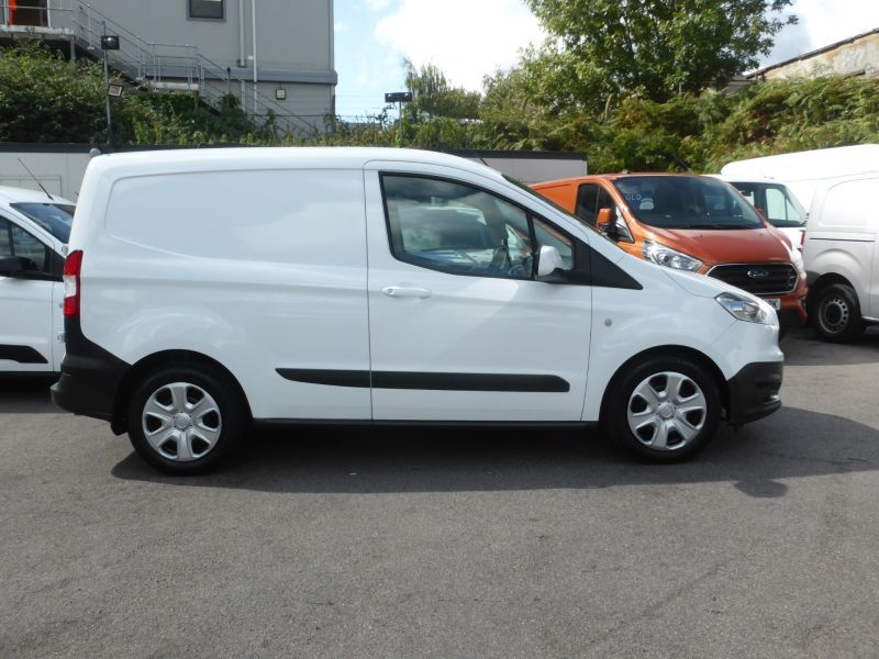 FORD TRANSIT COURIER TREND 1.5 TDCI WITH ONLY 61.000 MILES,AIR CONDITIONING,PARKING SENSORS **** SOLD **** - 2721 - 9