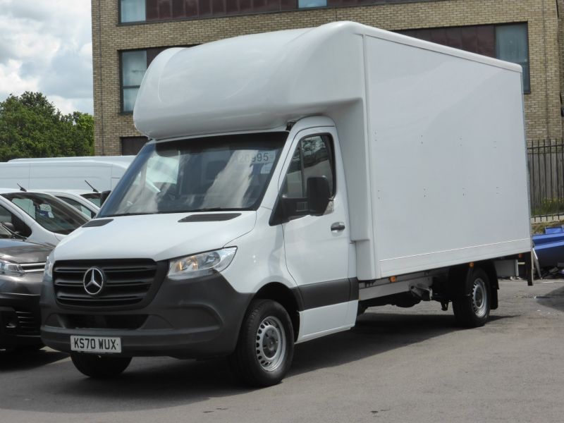 MERCEDES SPRINTER 314 CDI LUTON TAILIFT EURO 6 WITH ONLY 62.000 MILES,CRUISE CONTROL AND MORE - 2647 - 17