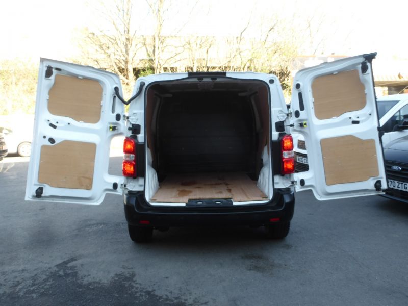 PEUGEOT EXPERT 2.0 BLUEHDI PROFESSIONAL L1 SWB WITH AIR CONDITIONING,PARKING SENSORS AND MORE - 2843 - 8