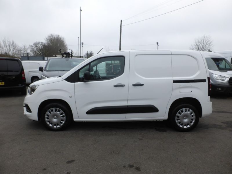 VAUXHALL COMBO 2300 SPORTIVE L1 SWB WITH ONLY 66.000 MILES,AIR CONDITIONING,PARKING SENSORS,BLUETOOTH AND MORE - 2794 - 9