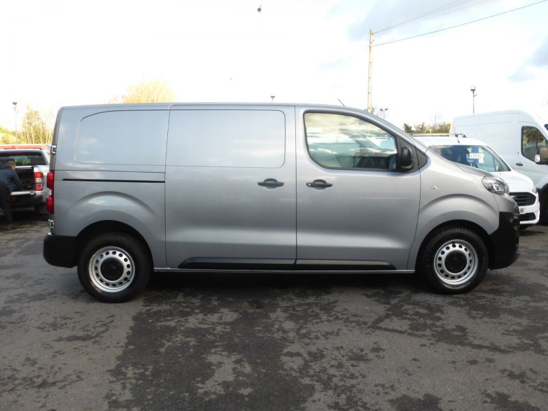 PEUGEOT EXPERT 1400 PROFESSIONAL 2.0L IN GREY/SILVER WITH ONLY 28.000 MILES,AIR CONDITIONING,PARKING SENSORS AND MORE - 2762 - 11