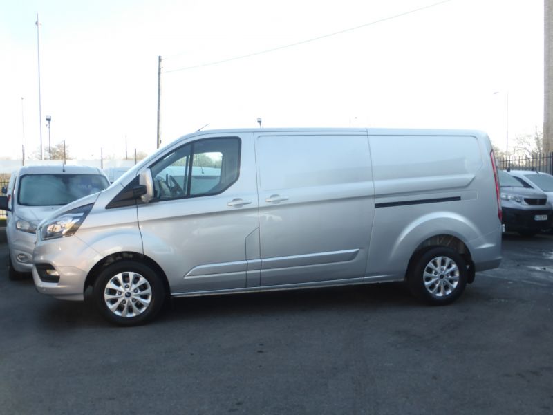 FORD TRANSIT CUSTOM 320 LIMITED ECOBLUE AUTOMATIC L2 LWB IN SILVER WITH 61.000 MILES,AIR CONDITIONING AND MORE - 2818 - 10