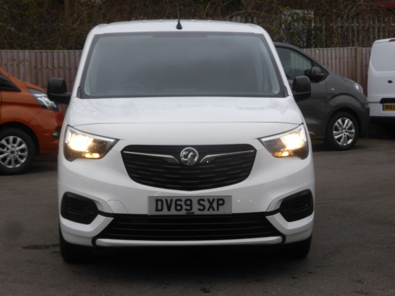 VAUXHALL COMBO 2300 SPORTIVE L1 SWB WITH ONLY 66.000 MILES,AIR CONDITIONING,PARKING SENSORS,BLUETOOTH AND MORE - 2794 - 20