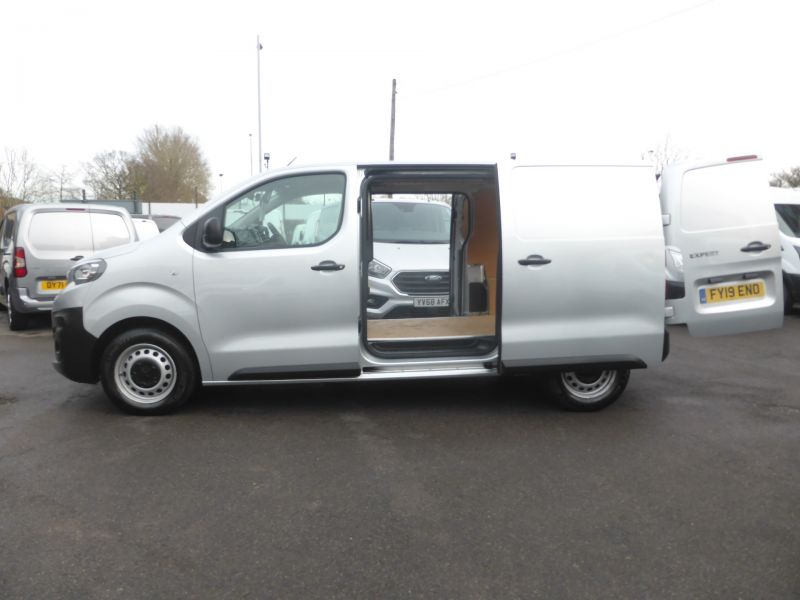 PEUGEOT EXPERT 1400 PROFESSIONAL 2.0L IN SILVER WITH ONLY 45.000 MILES,AIR CONDITIONING,PARKING SENSORS AND MORE - 2801 - 10