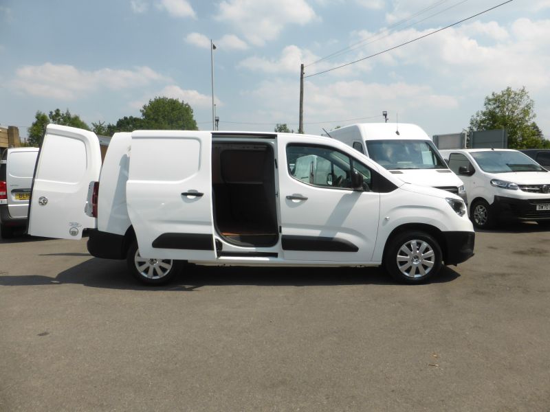 VAUXHALL COMBO 2300 EDITION L2H1 LWB WITH ELECTRIC MIRRORS,BLUETOOTH,DAB RADIO AND MORE  - 2681 - 12