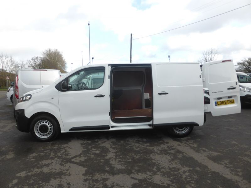 CITROEN DISPATCH M 1000 ENTERPRISE BLUEHDI WITH ONLY 41.000 MILES,AIR CONDITIONING,PARKING SENSORS,6 SPEED AND MORE  - 2819 - 18